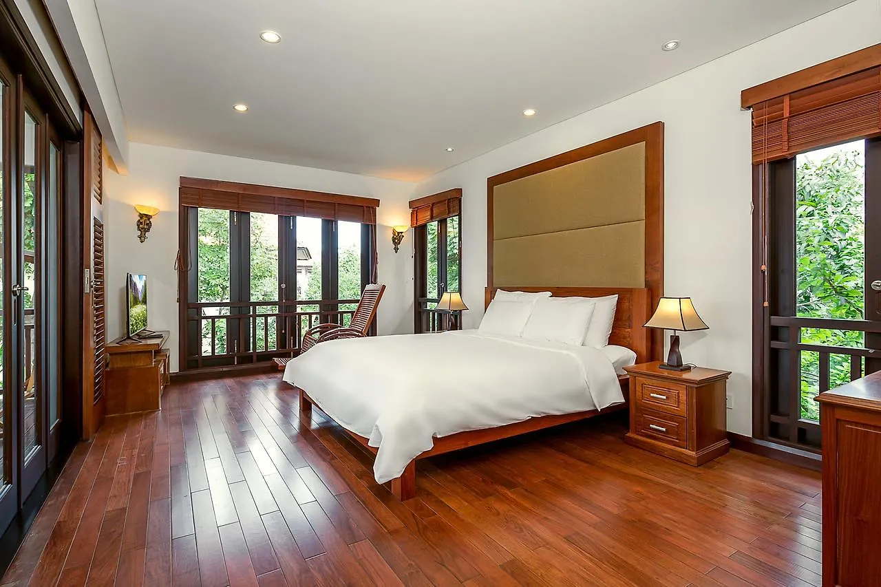 Tropical Villas Beach Danang Wietnam